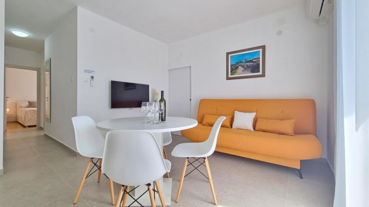 Apartmani Pavlovic クルク エクステリア 写真