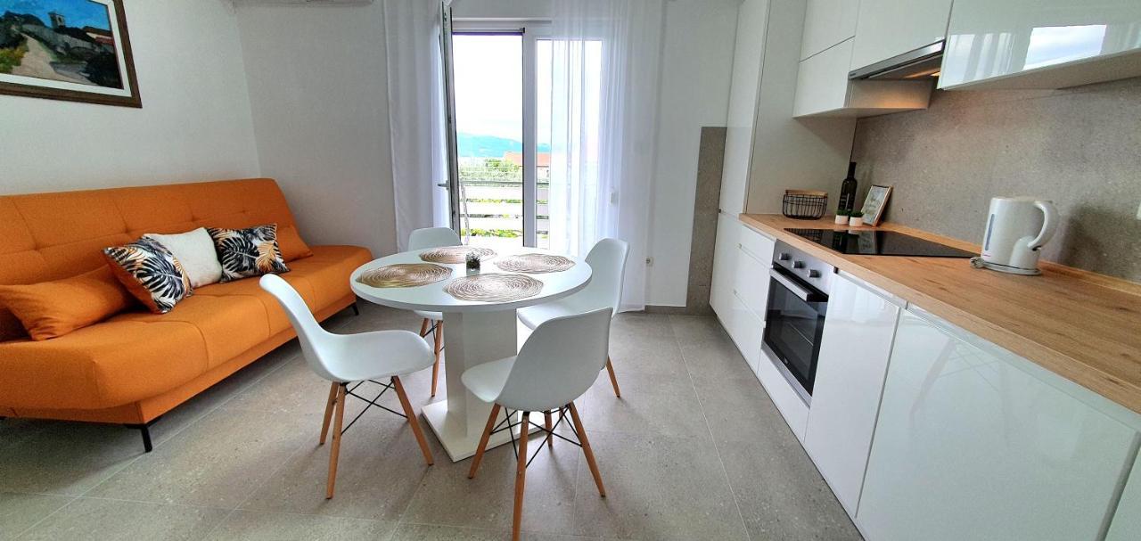 Apartmani Pavlovic クルク エクステリア 写真
